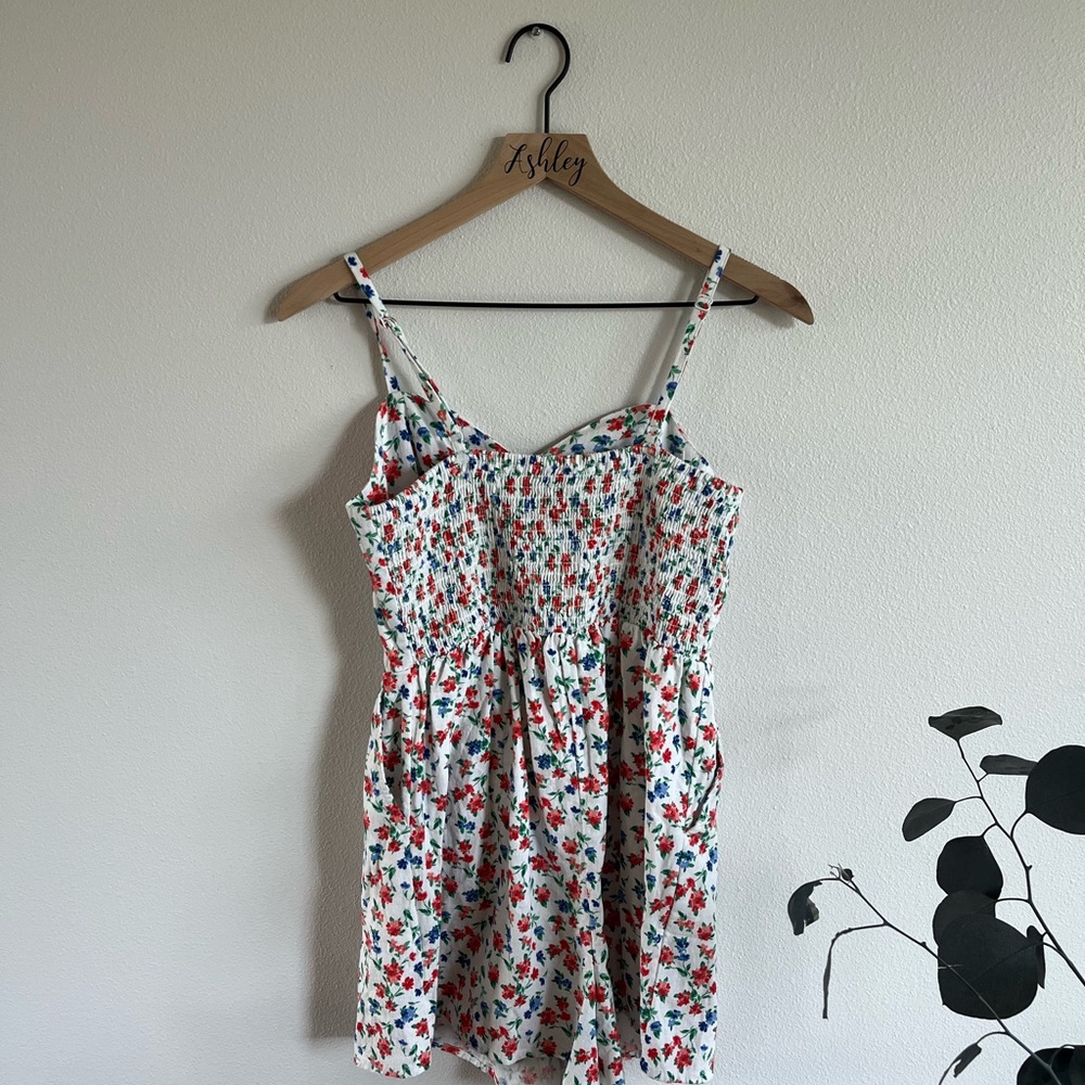 Old Navy Romper/ Size: Small/ Color: floral